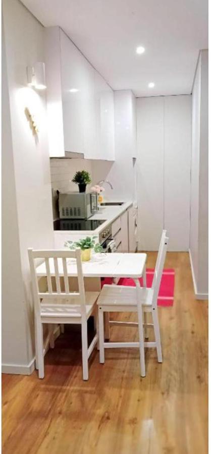 Larz Apartment Порто Екстериор снимка